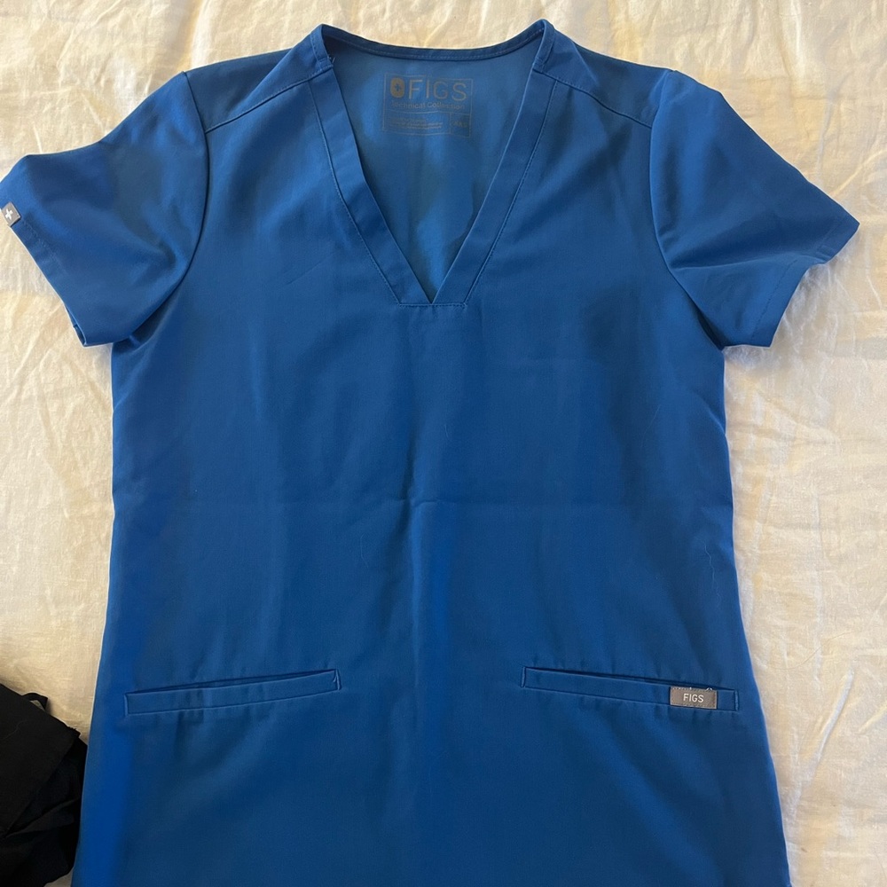 Figs three pocket scrub top in royal blue